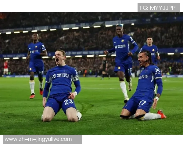 塞纳与雷的对决谁能胜出揭开足球战术与技巧的较量